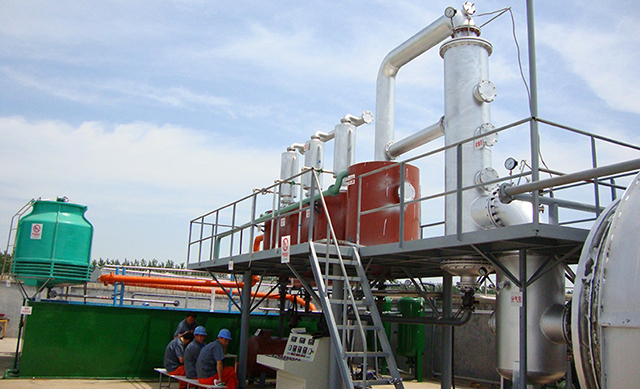 废轮胎炼油设备销售.jpg 废轮胎炼油设备销售.jpg