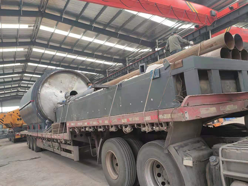 瑞隆环保大庆油泥处理设备发货选用的是304不锈钢热解碳化设备设备使用寿命更长更耐高温还能够有效减少粘壁问题